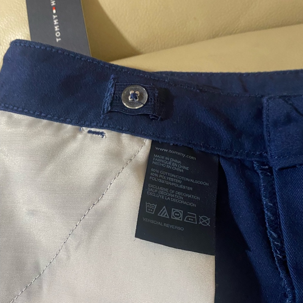 TOMMY HILFIGER shorts - Picture 10 of 15